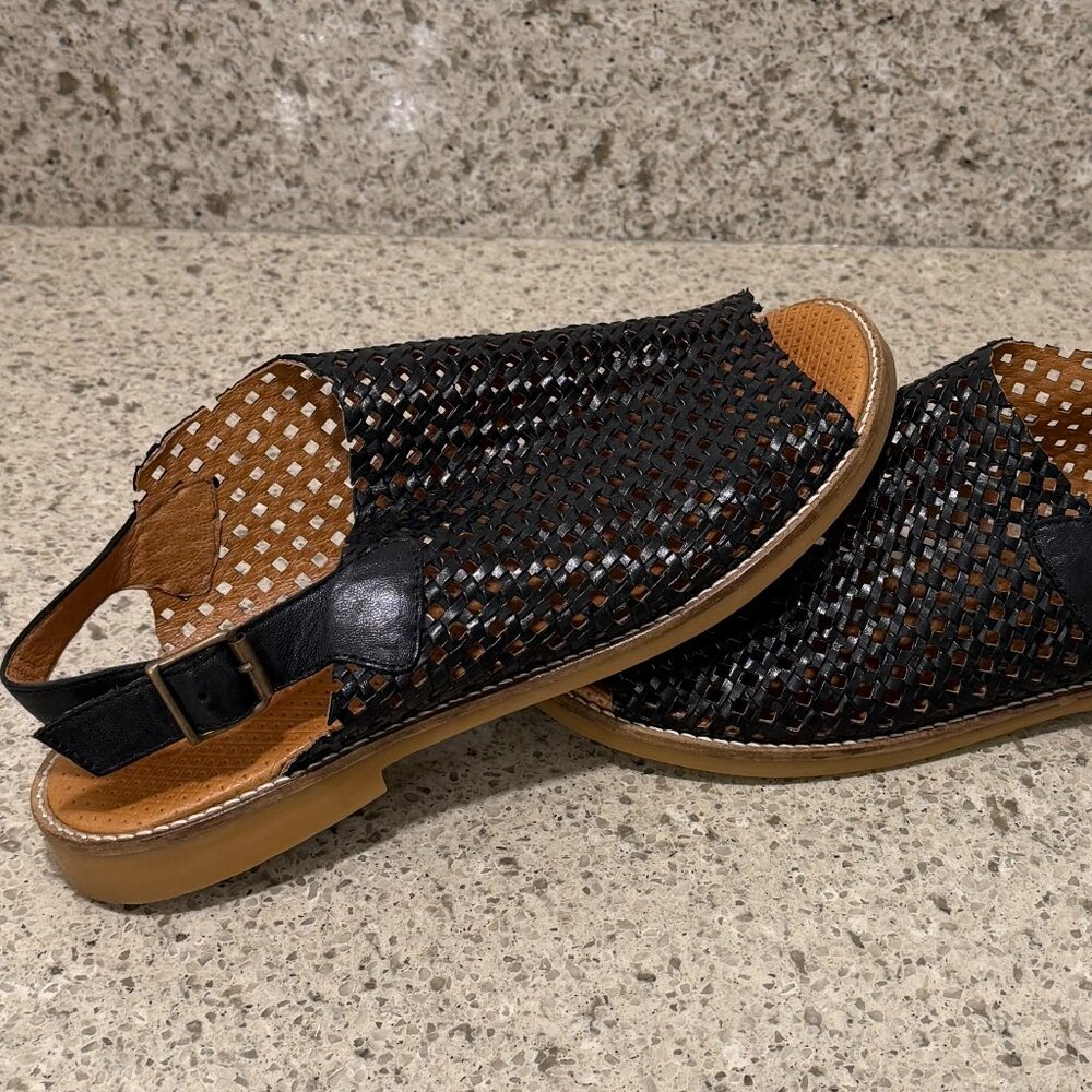 $169 Casta Sandals, Made in Portugal in Black, Women's 10 US, NEW no tags
